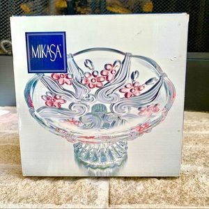 Mikasa Floral Dance Pink Frost Footed Plate NIB!